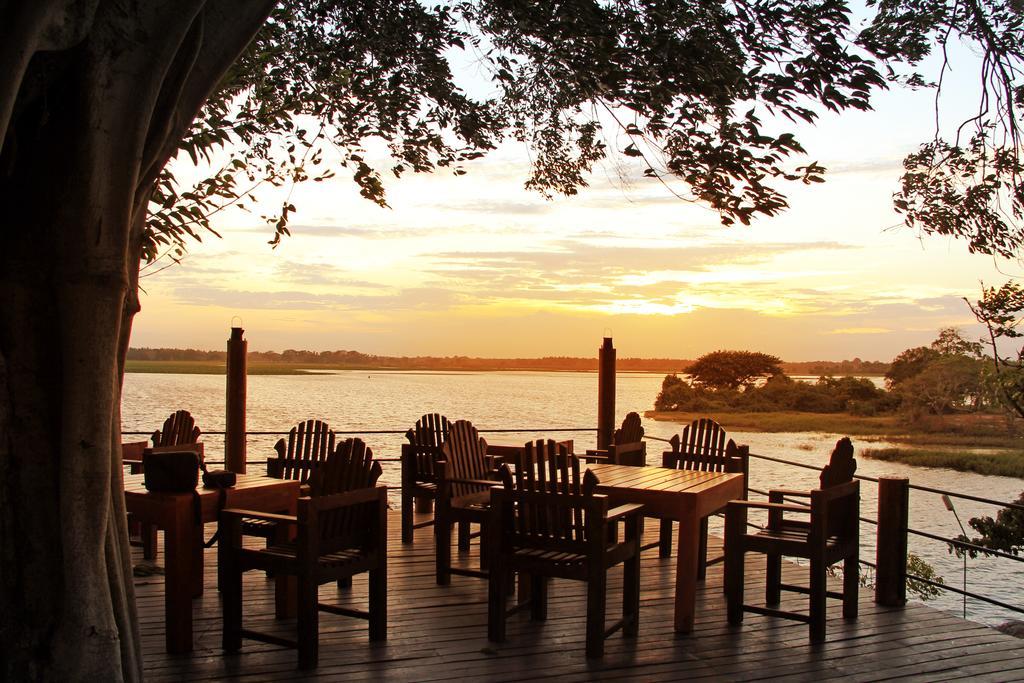 Lake Wind Hotel Tissamaharama Exterior foto
