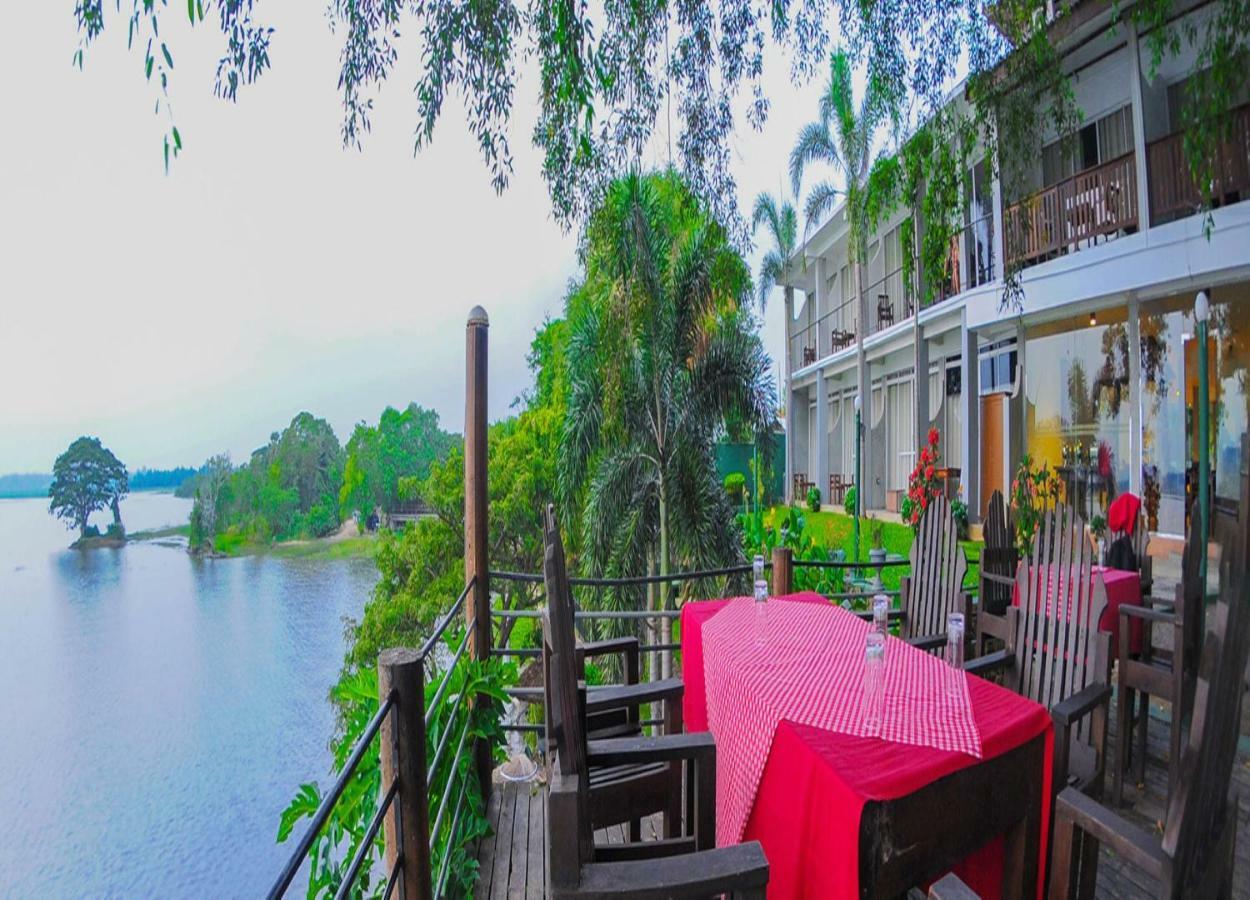 Lake Wind Hotel Tissamaharama Exterior foto